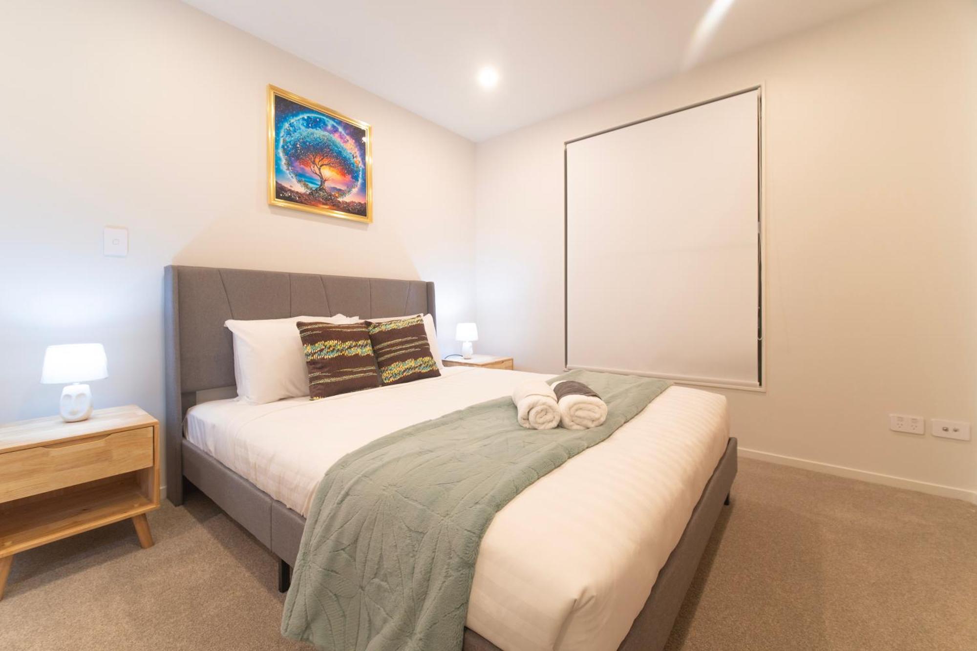 Modern Townhouse Close To City With Full Kitchen - Ellerslie Auckland Exterior photo